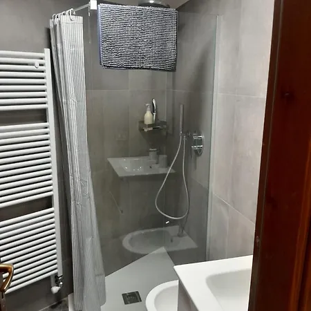 Grazioso Trilocale Panorama Relax Con Garage Apartamento